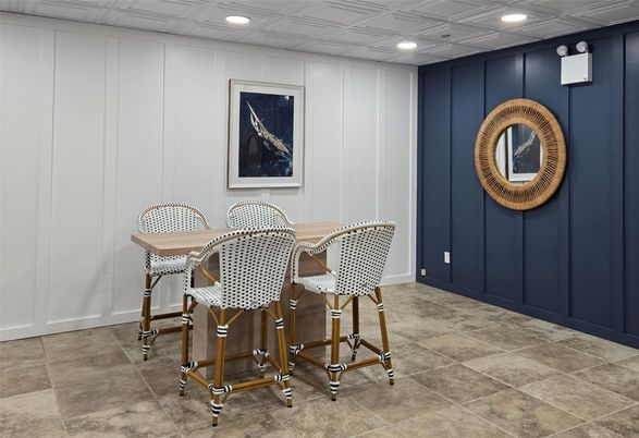 Dining room, Interior, Recessed Lighting