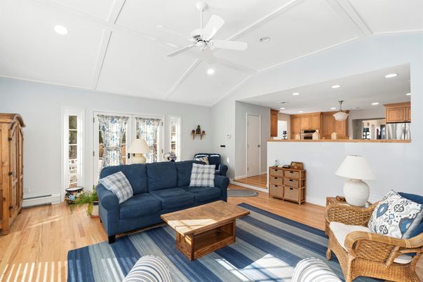 Interior, Kitchen, Living room, Recessed Lighting, Wood Texture Flooring