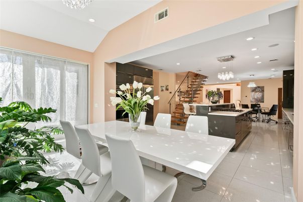 Dining room, Interior, Kitchen, Pendant Lights, Recessed Lighting