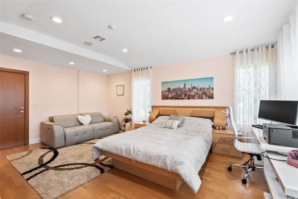 Bedroom, Home Office, Interior, Recessed Lighting, Wood Texture Flooring