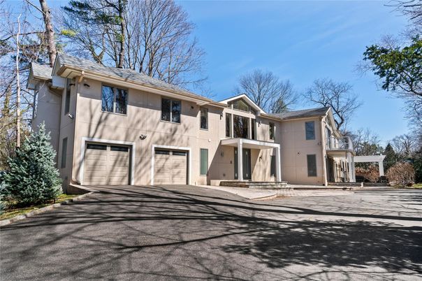 Attached, Exterior, Facade, French Provincial