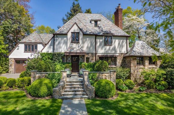 Attached, Exterior, Facade, Tudor Revival