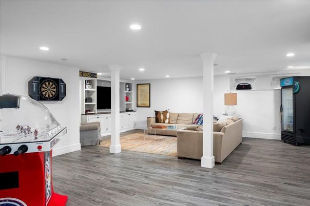 Interior, Living room, Recessed Lighting, Wood Texture Flooring