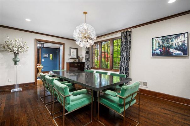 Chandelier, Dining room, Interior, Recessed Lighting, Wood Texture Flooring