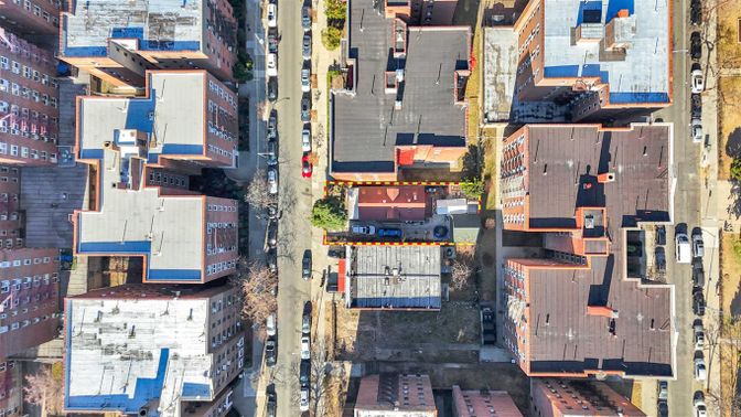 Exterior, Drone