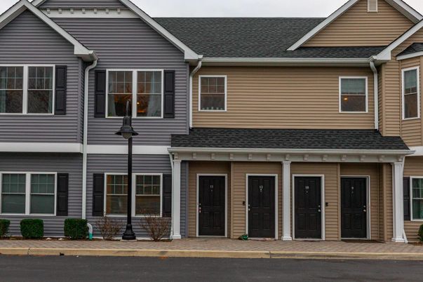 Exterior, Facade, Rowhouse