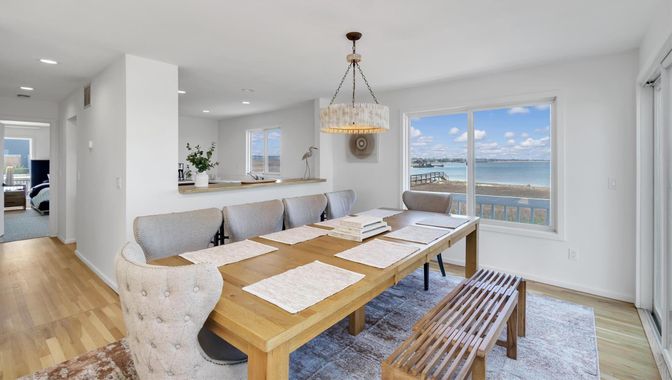 Dining room, Interior, Pendant Lights, Recessed Lighting, Water, Wood Texture Flooring