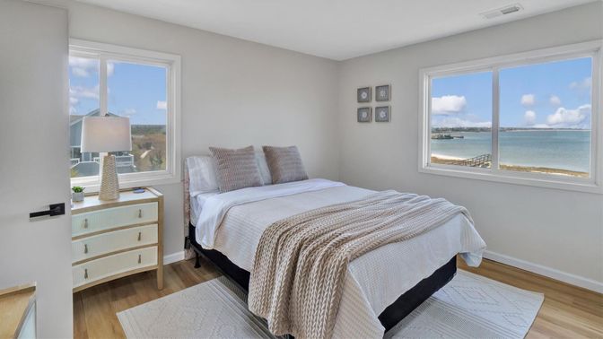 Bedroom, Interior, Water, Wood Texture Flooring
