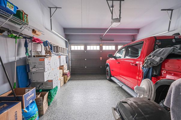 Garage, Interior