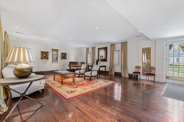Dining room, Interior, Living room, Recessed Lighting, Wood Texture Flooring