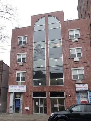 Exterior, Facade, Brick Facade, Rowhouse