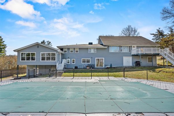 Exterior, Tennis Courts