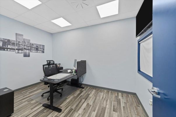 Home Office, Interior, Recessed Lighting, Wood Texture Flooring