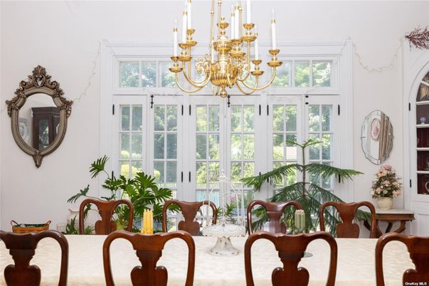Chandelier, Dining room, Interior, Sun Room