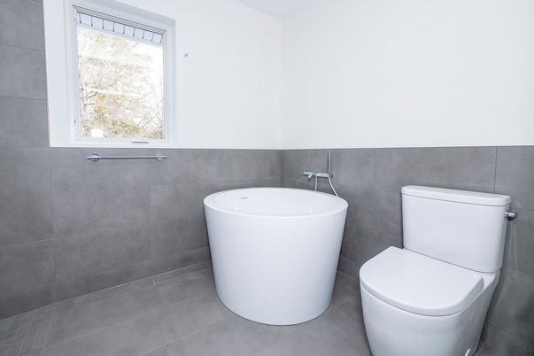 Bathroom, Free Standing Baths, Interior