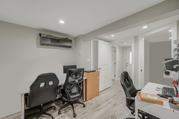 Home Office, Interior, Recessed Lighting, Wood Texture Flooring