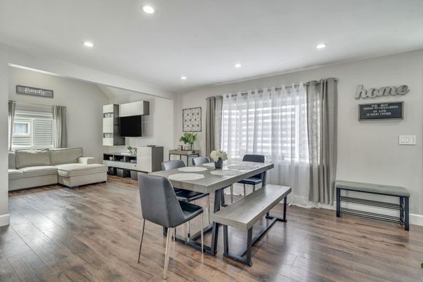 Dining room, Interior, Living room, Recessed Lighting, Wood Texture Flooring