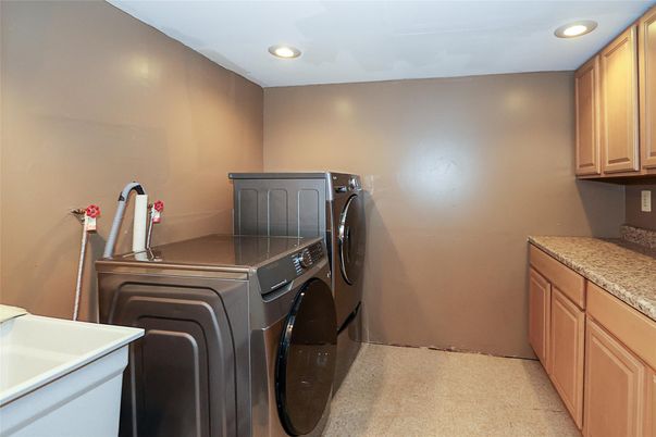 Interior, Recessed Lighting, Washer