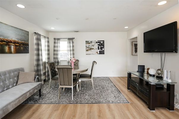 Dining room, Interior, Recessed Lighting, Wood Texture Flooring