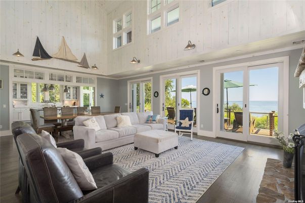 Dining room, Interior, Living room, Water