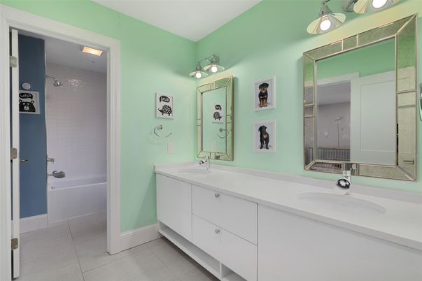 Bathroom, Dual Sink Vanities, Interior