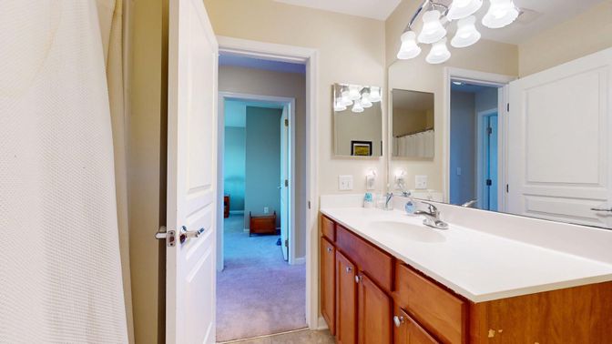 Bathroom, Dual Sink Vanities, Interior