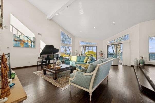 Interior, Living room, Piano, Recessed Lighting, Wood Texture Flooring