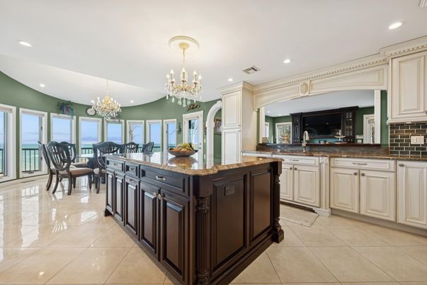 Chandelier, Dining room, Interior, Kitchen, Recessed Lighting