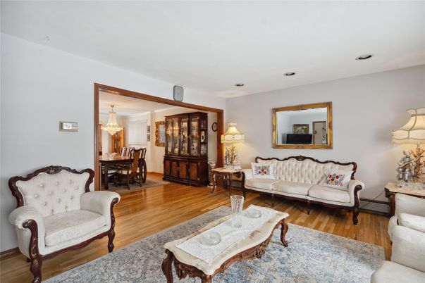 Chandelier, Dining room, Interior, Living room, Wood Texture Flooring