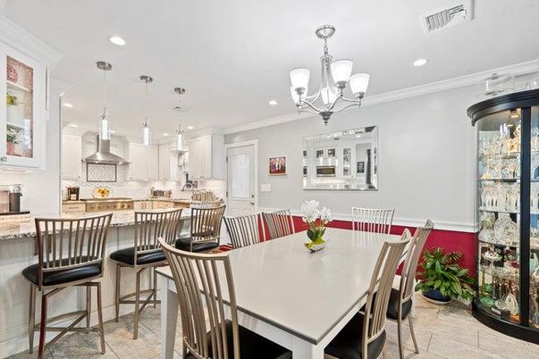 Chandelier, Dining room, Interior, Kitchen, Pendant Lights, Recessed Lighting, Stainless Steel Appliances