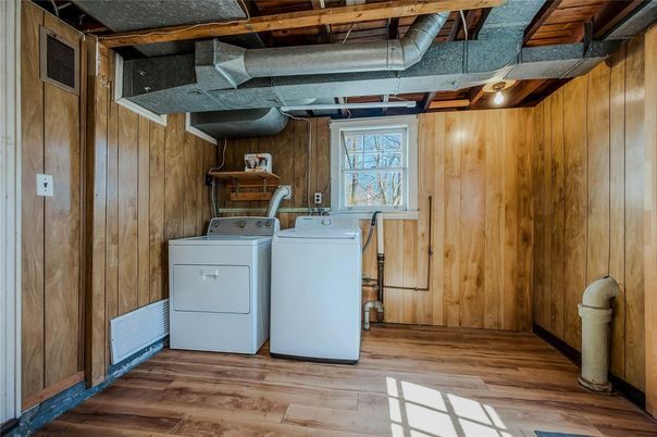 Interior, Washer, Wood Texture Flooring, Wooden Walls