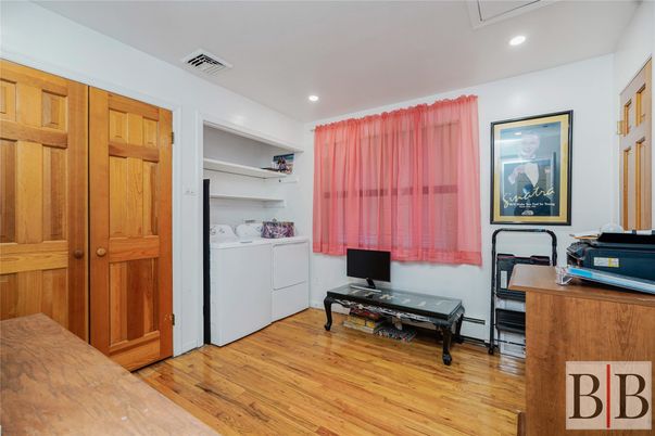 Home Office, Interior, Recessed Lighting, Washer, Wood Texture Flooring