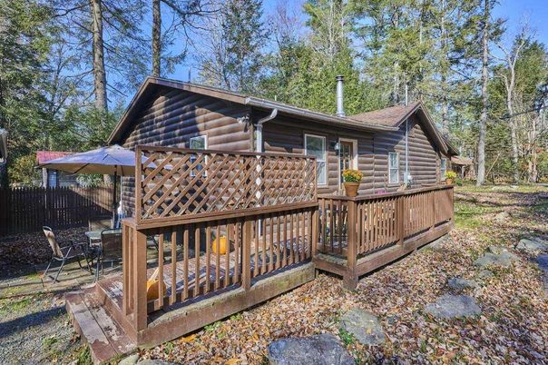 Exterior, Hot Tub
