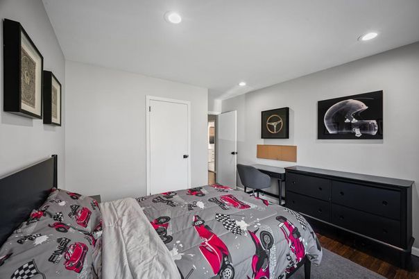 Bedroom, Home Office, Interior, Recessed Lighting, Wood Texture Flooring