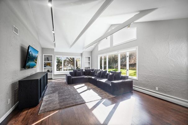 Interior, Living room, Pendant Lights, Wood Texture Flooring