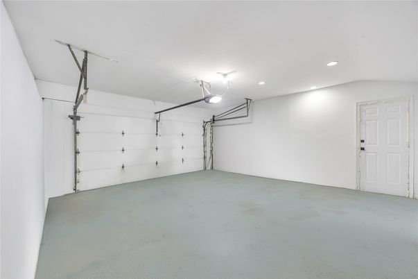 Garage, Interior, Recessed Lighting