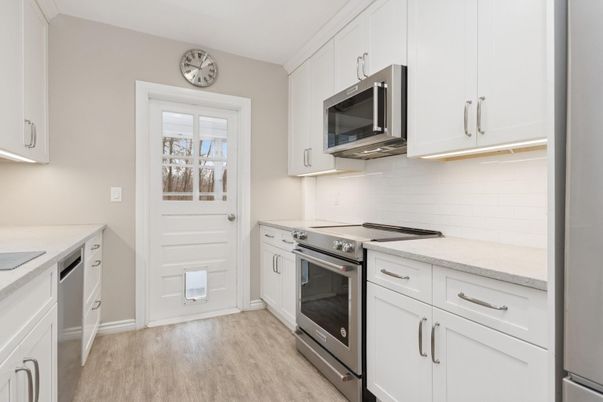 Interior, Kitchen, Stainless Steel Appliances, Wood Texture Flooring