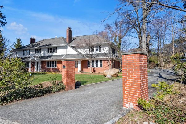 Exterior, Facade, Brick Facade, French Provincial