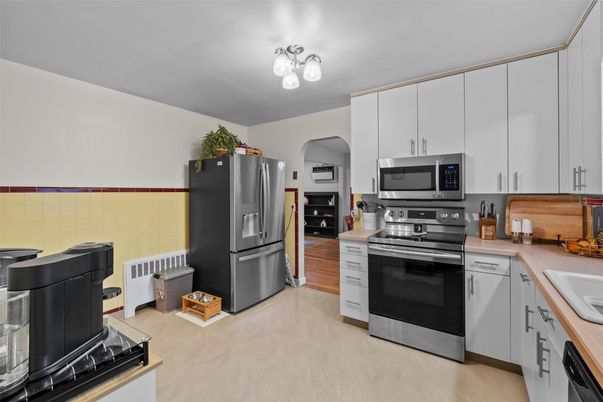 Interior, Kitchen, Stainless Steel Appliances