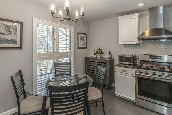 Chandelier, Dining room, Interior, Kitchen, Recessed Lighting, Stainless Steel Appliances