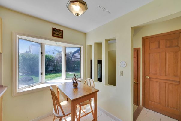 Dining room, Interior