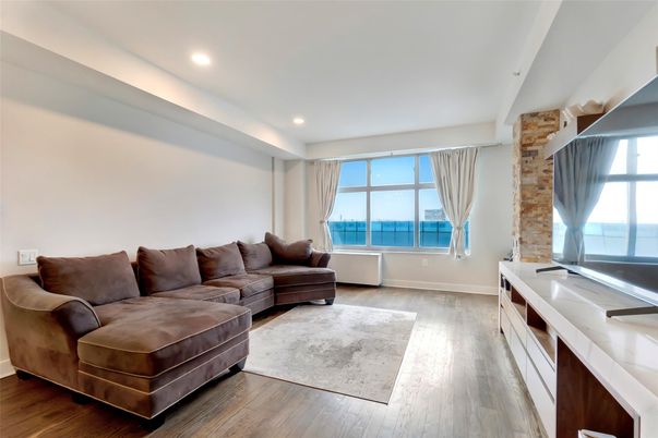 Interior, Living room, Recessed Lighting, Water, Wood Texture Flooring
