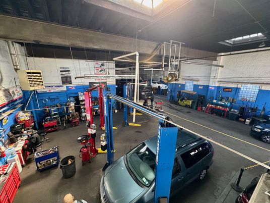 Garage, Interior