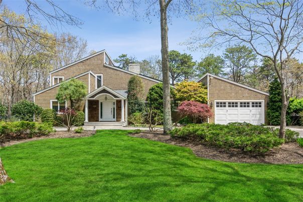 Attached, Backyard, Exterior, Facade, Georgian