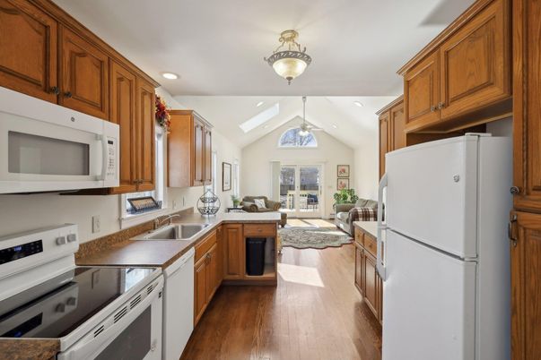 Interior, Kitchen, Living room, Recessed Lighting, Wood Texture Flooring