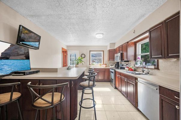 Interior, Kitchen, Stainless Steel Appliances
