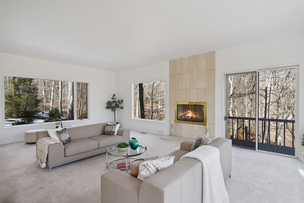 Fireplace, Interior, Living room