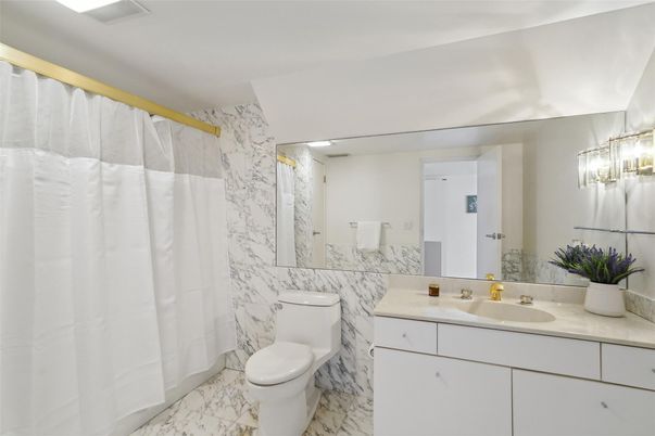 Bathroom, Interior, Marble, Marble Walls