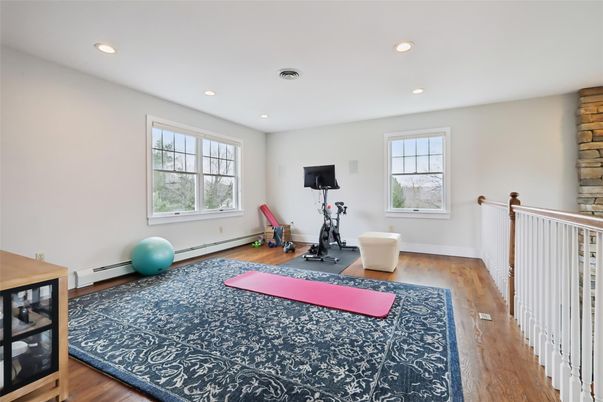 Fitness Equipment, Interior, Recessed Lighting, Wood Texture Flooring