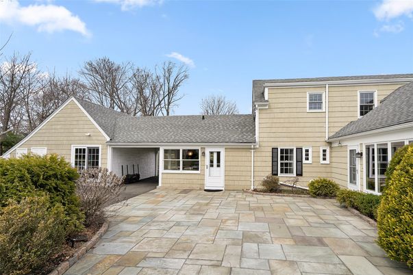Exterior, Facade, Cape Cod